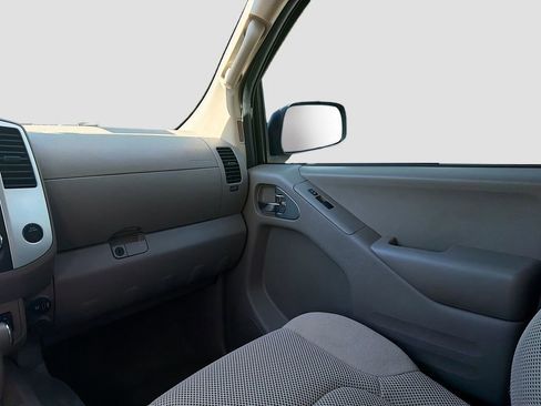 Certified 2017 Nissan Frontier SV w/ SV Value Truck Package image 24