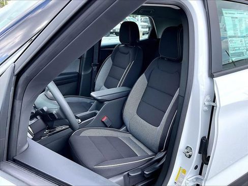 New 2026 Chevrolet TrailBlazer LS FWD image 10