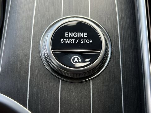 Used 2026 Mercedes-Benz GLC 300 4MATIC image 31