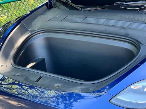 Used 2023 Tesla Model Y Long Range AWD/4WD image 13