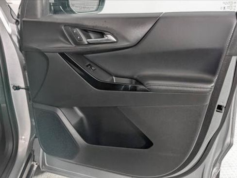 Used 2025 Chevrolet Equinox LT FWD image 21