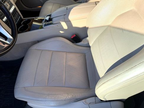 Used 2014 Mercedes-Benz E 350 4MATIC Coupe w/ Premium 1 Package image 10