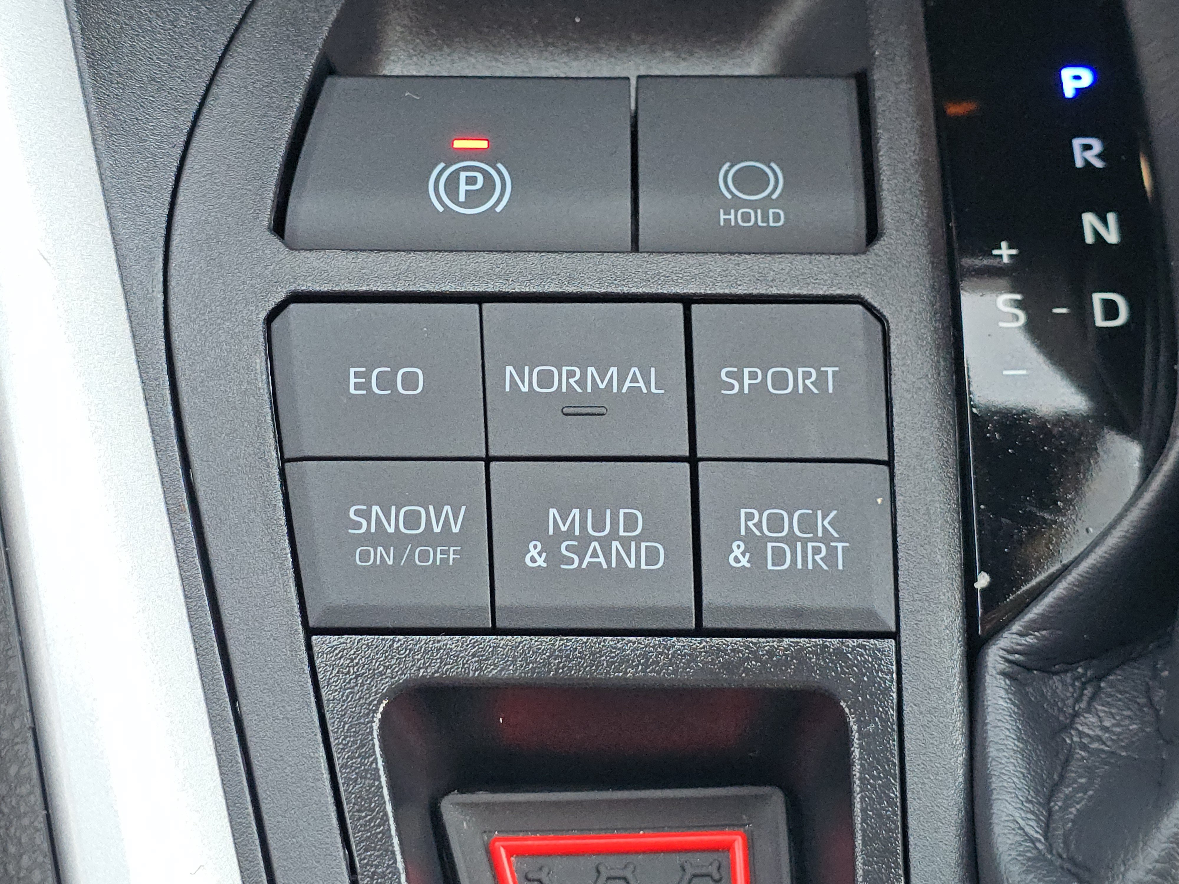 Used 2025 Toyota RAV4 XLE Premium w/ Weather Package AWD/4WD image 26