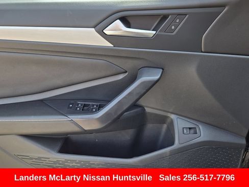 Used 2025 Volkswagen Jetta S FWD image 21