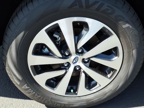 Certified 2025 Subaru Outback Premium w/ Popular Package #1A image 11