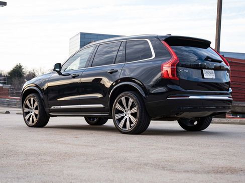 Certified 2024 Volvo XC90 T8 Ultimate w/ Protection Package Premier image 5