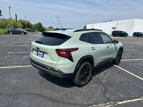 New 2025 Chevrolet Trax ACTIV w/ Driver Confidence Package image 5