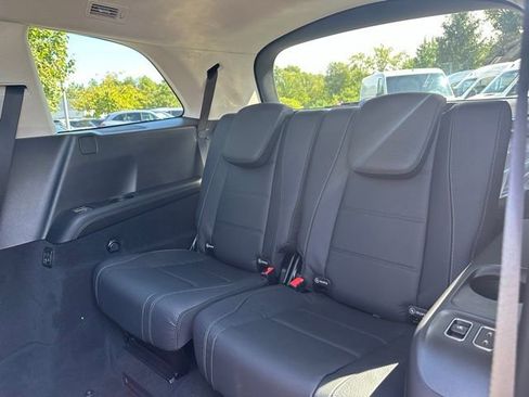 New 2026 Mercedes-Benz GLS 450 4MATIC image 38