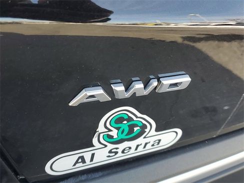 Certified 2023 Cadillac XT5 Premium Luxury w/ LPO, Floor Liner Package image 7