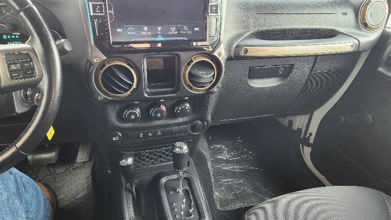 Used 2018 Jeep Wrangler Unlimited Sport AWD/4WD image 14