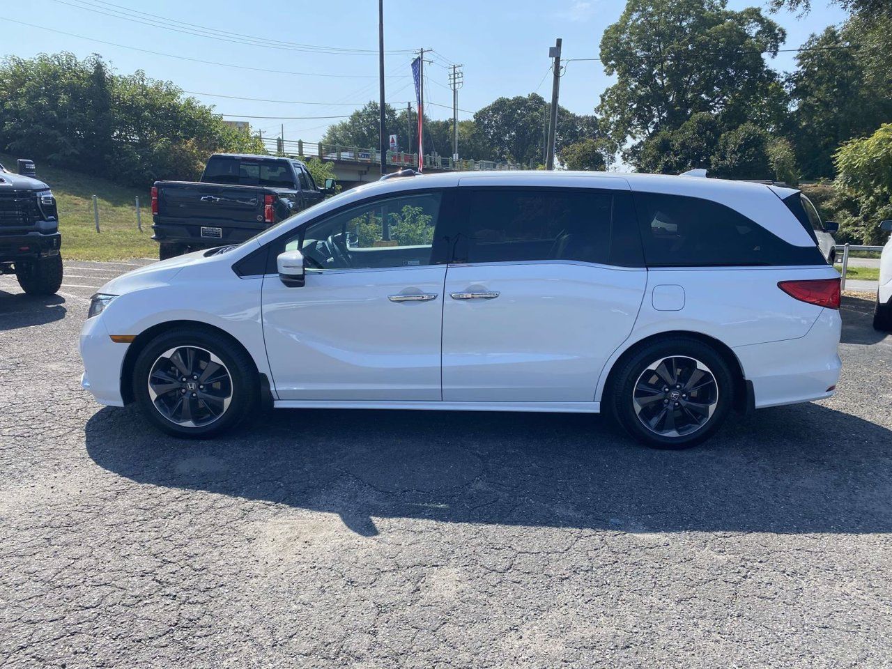 Used 2022 Honda Odyssey Elite image 5
