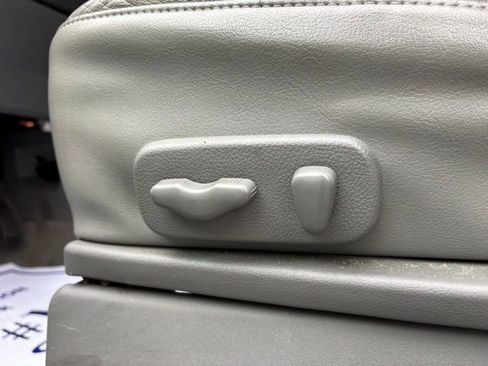 Used 2007 Nissan Armada LE w/ Technology Pkg image 24