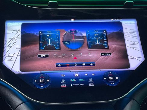 Used 2023 Mercedes-Benz EQS 580 4MATIC SUV image 43