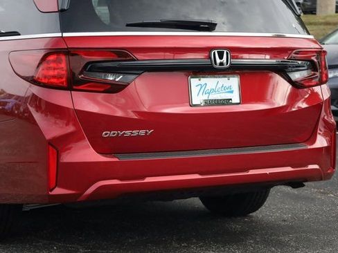 New 2026 Honda Odyssey EX-L image 8