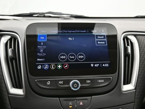 Used 2025 Chevrolet Malibu LT image 16