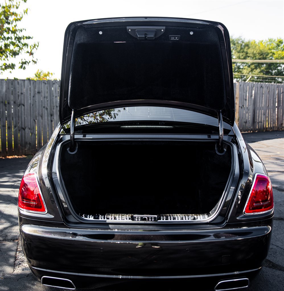 Used 2014 Rolls-Royce Ghost RWD image 14