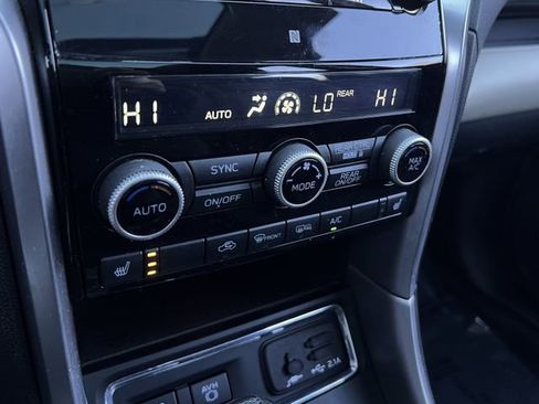 Used 2020 Subaru Ascent Limited w/ Technology Package image 28