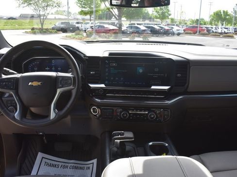 Used 2023 Chevrolet Silverado 1500 LTZ AWD/4WD image 20
