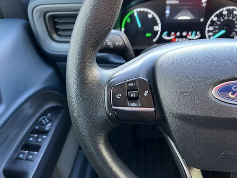 Used 2022 Ford Maverick XL image 23