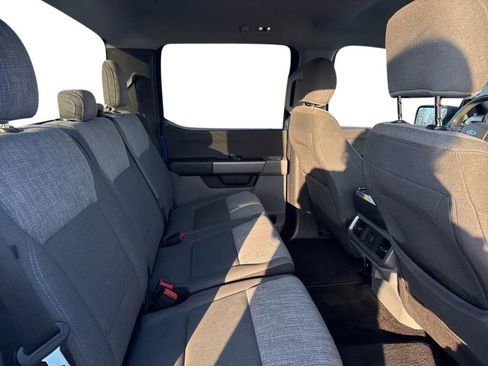 Used 2021 Ford F150 XLT image 31