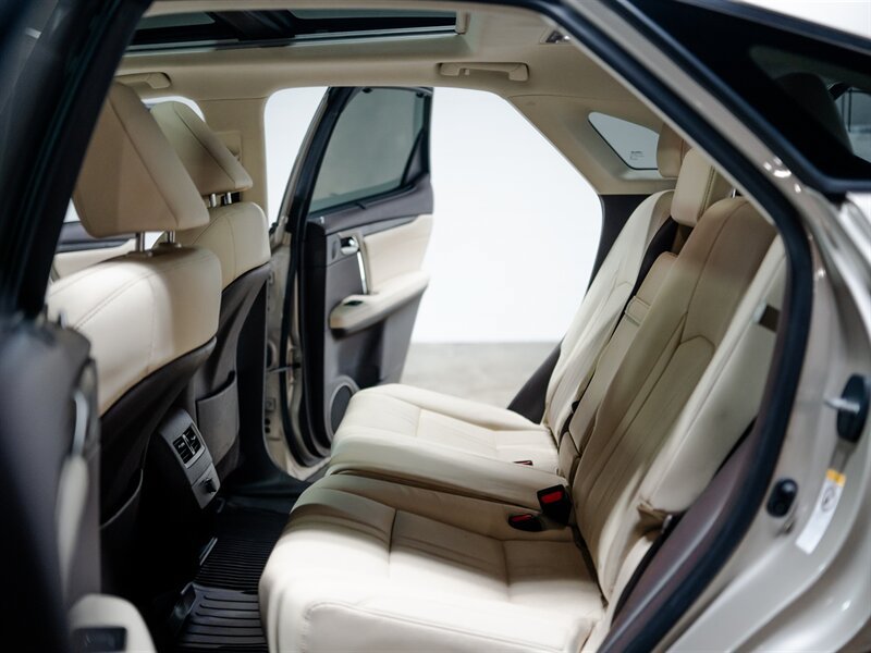 Used 2018 Lexus RX 450h AWD w/ Luxury Package image 27