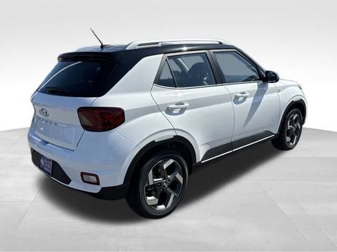 New 2026 Hyundai Venue SEL image 5