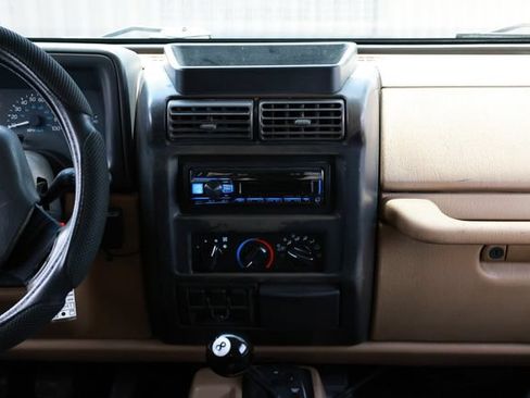 Used 1999 Jeep Wrangler Sport AWD/4WD image 34