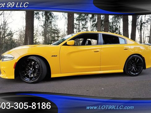 Used 2017 Dodge Charger R/T image 5