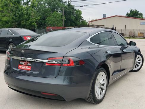 Used 2017 Tesla Model S 75 image 4