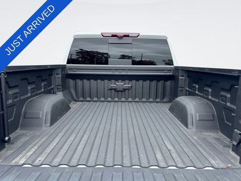 Used 2024 Chevrolet Silverado 1500 LTZ w/ LTZ Premium Package AWD/4WD image 25