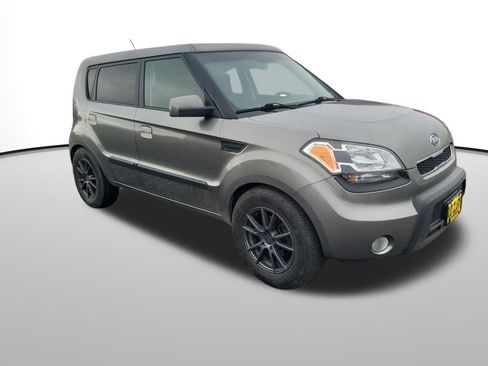 Used 2010 Kia Soul ! image 8