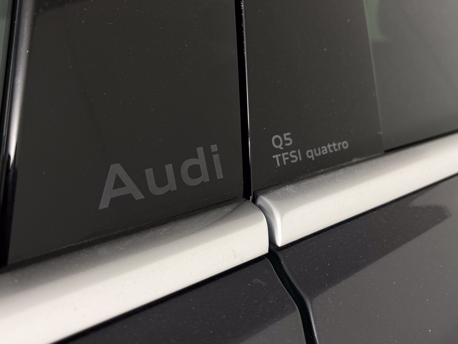 Used 2025 Audi Q5 Premium Plus w/ Premium Plus AWD/4WD image 5