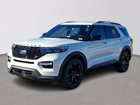 Used 2023 Ford Explorer ST w/ Equipment Group 401A image 3