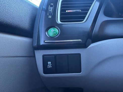 Used 2013 Honda Civic LX image 30