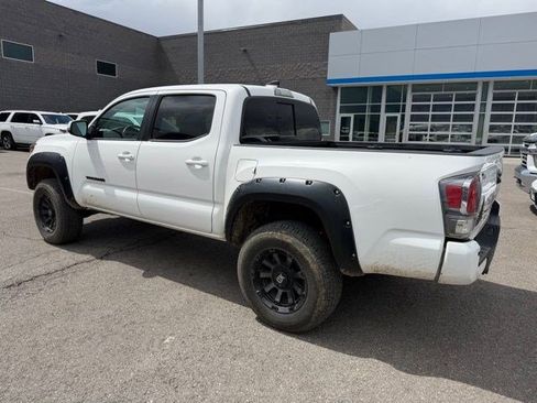 Used 2021 Toyota Tacoma TRD Sport w/ TRD Premium Sport Package image 2