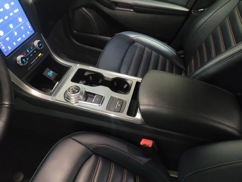 Used 2023 Ford Edge SEL w/ Sport Appearance Package image 26