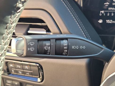 Used 2025 GMC Yukon Denali image 17