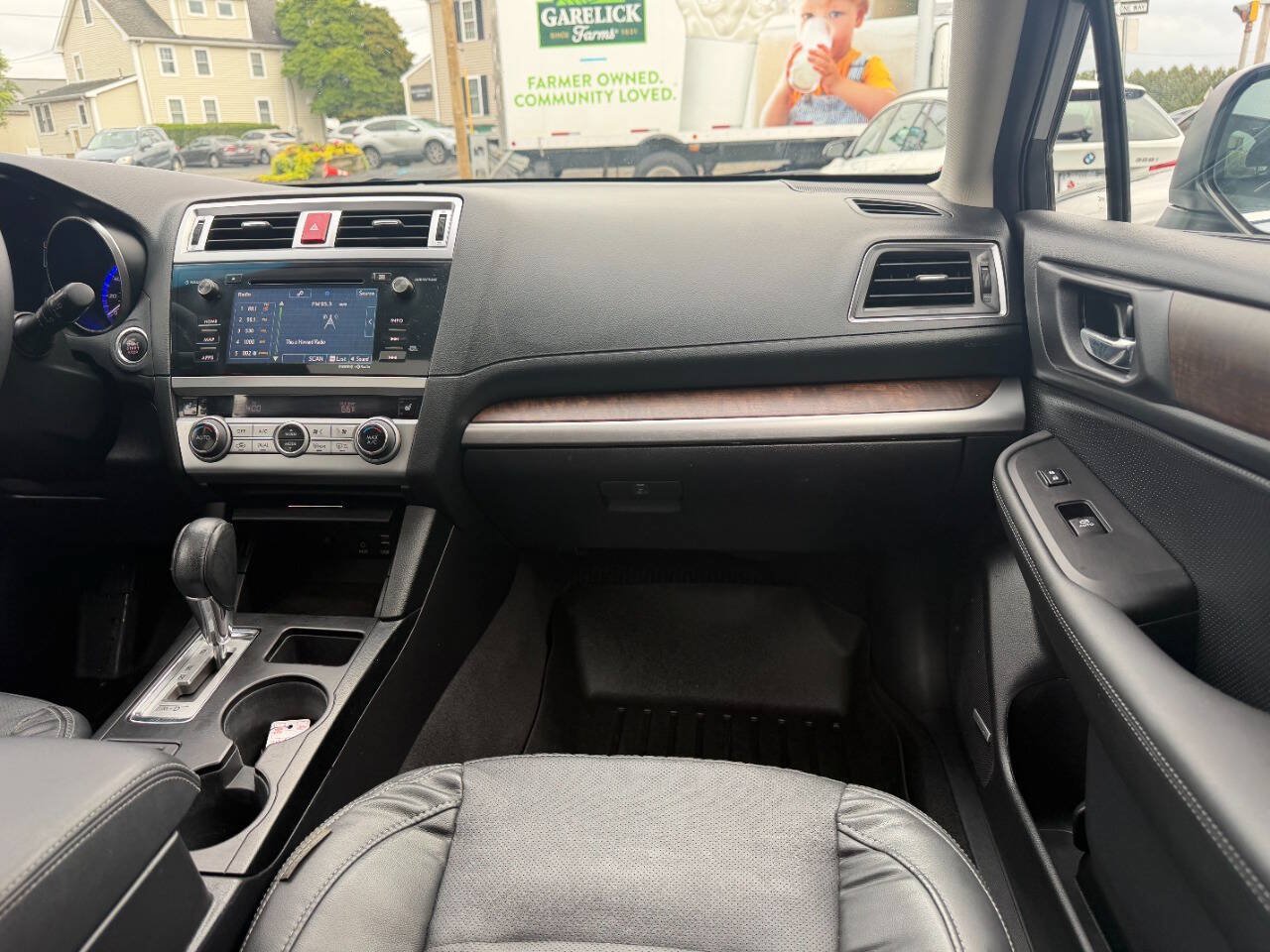 Used 2017 Subaru Outback 2.5i Limited AWD/4WD image 30