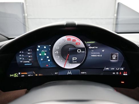 Used 2024 Ferrari Roma RWD image 19