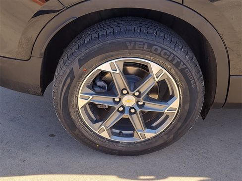 Used 2023 Chevrolet Blazer LT image 6