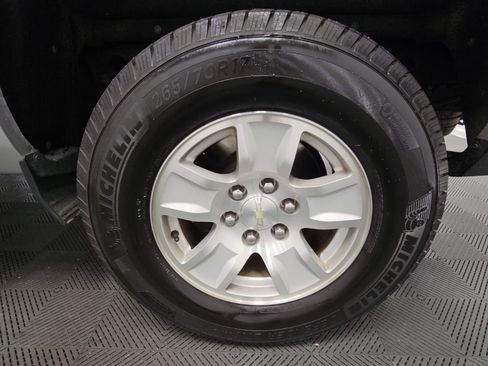 Used 2018 Chevrolet Silverado 1500 LT w/ All Star Edition RWD image 37