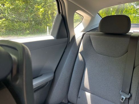 Used 2025 Kia K4 FWD image 38