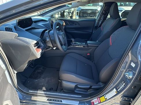 New 2026 Toyota Prius SE image 18