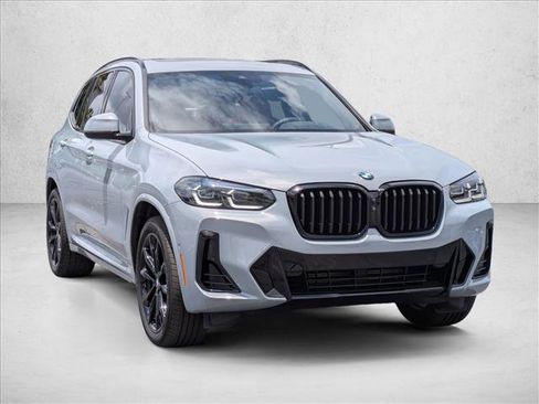 Used 2024 BMW X3 xDrive30i AWD/4WD image 3