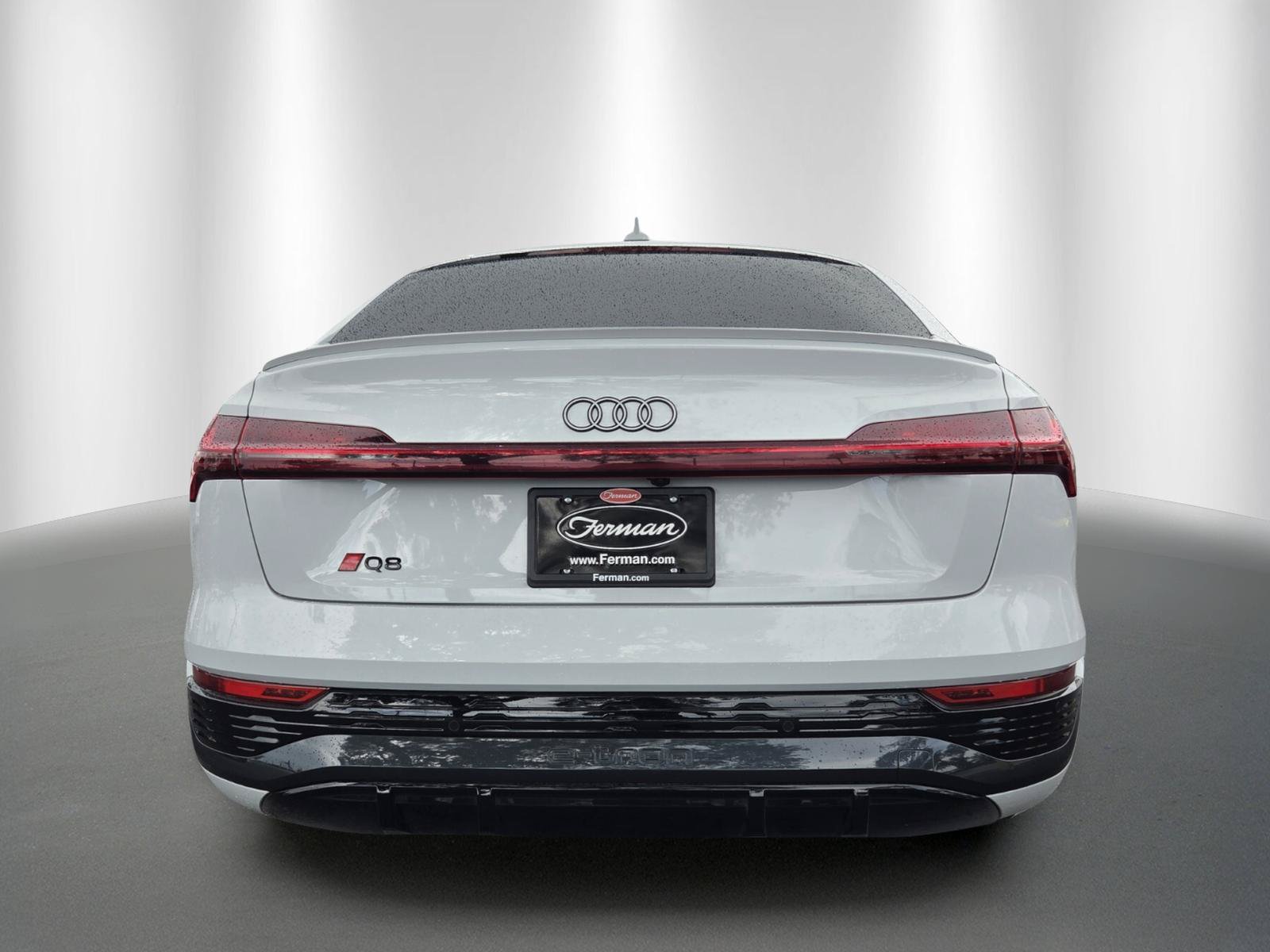 Used 2024 Audi Q8 e-tron Premium Plus AWD/4WD image 6