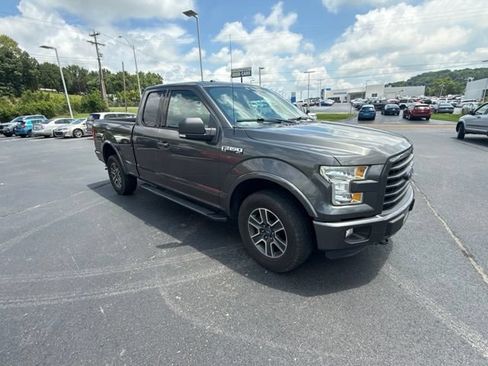 Used 2015 Ford F150 XLT w/ Equipment Group 301A Mid AWD/4WD image 4