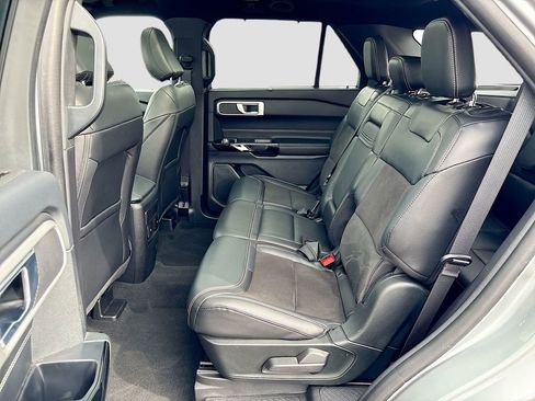 Used 2022 Ford Explorer ST w/ ST Street Pack AWD/4WD image 21