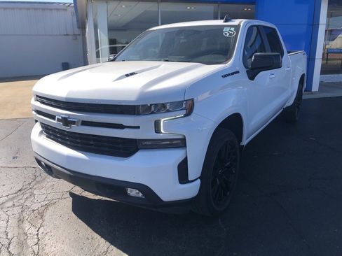 Used 2022 Chevrolet Silverado 1500 RST w/ Convenience Package II image 2