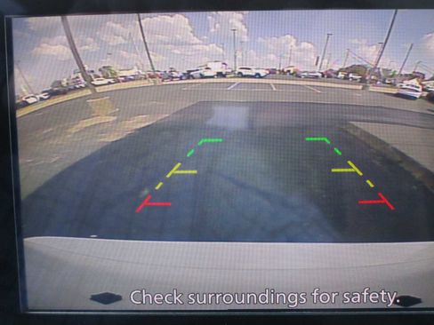 Used 2024 Nissan Rogue S image 24