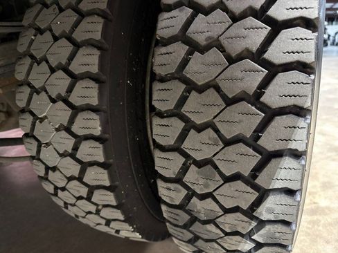 Used 2017 RAM 5500 Tradesman w/ Power & Remote Entry Group image 36